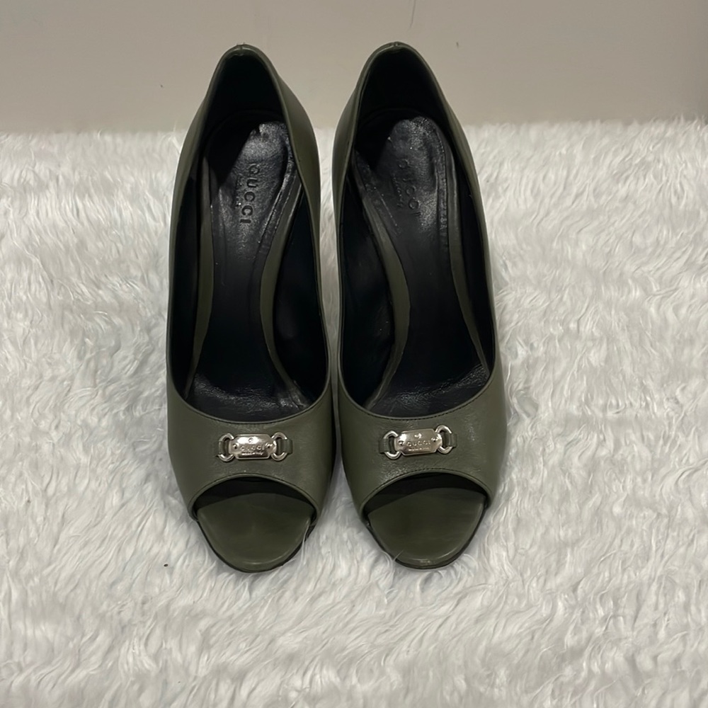 Gucci olive stilettos